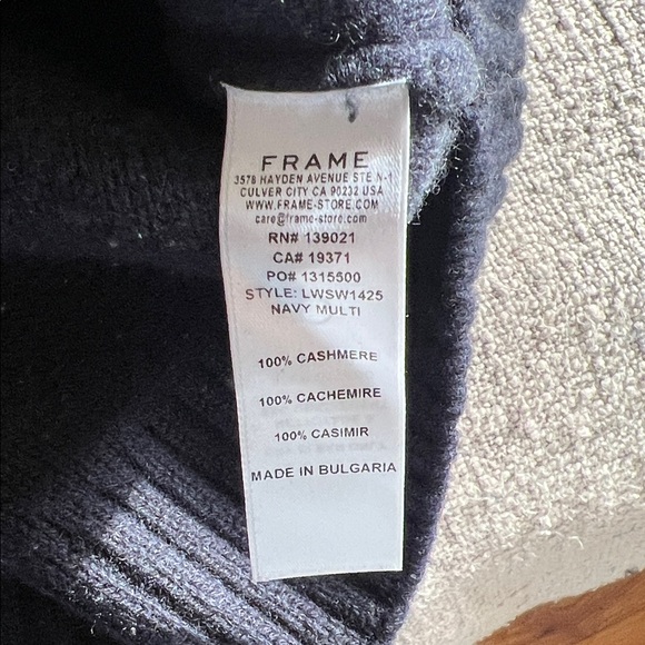 Frame Ritz Oversized Cashmere Sweater - Picture 7 of 7